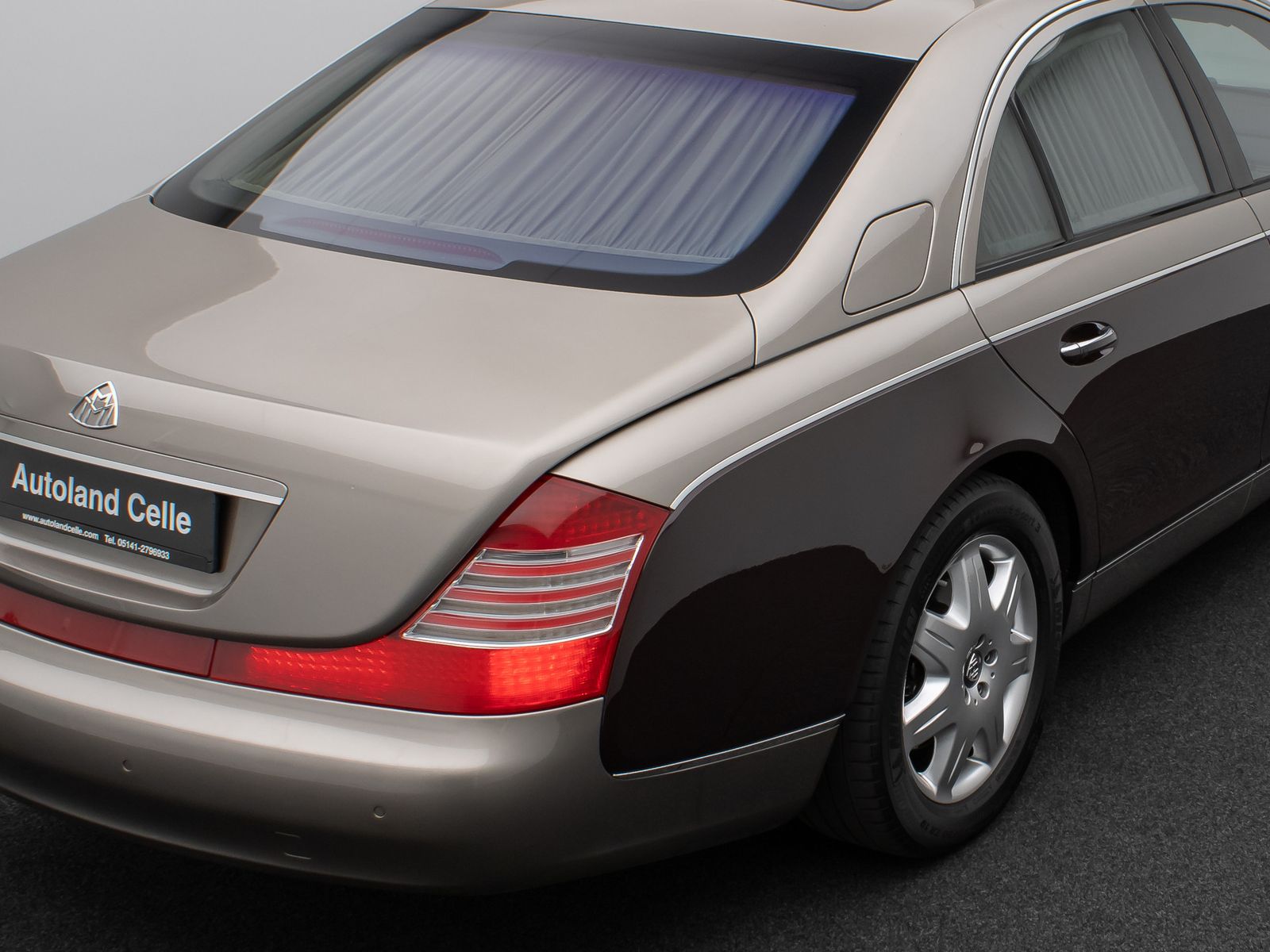 Fahrzeugabbildung Maybach 57 DUOTONE V12 Fondpaket Massage Solar VOLL