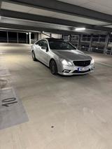 Mercedes-Benz E coupe 250 D - Mercedes-Benz E 250 in Krefeld