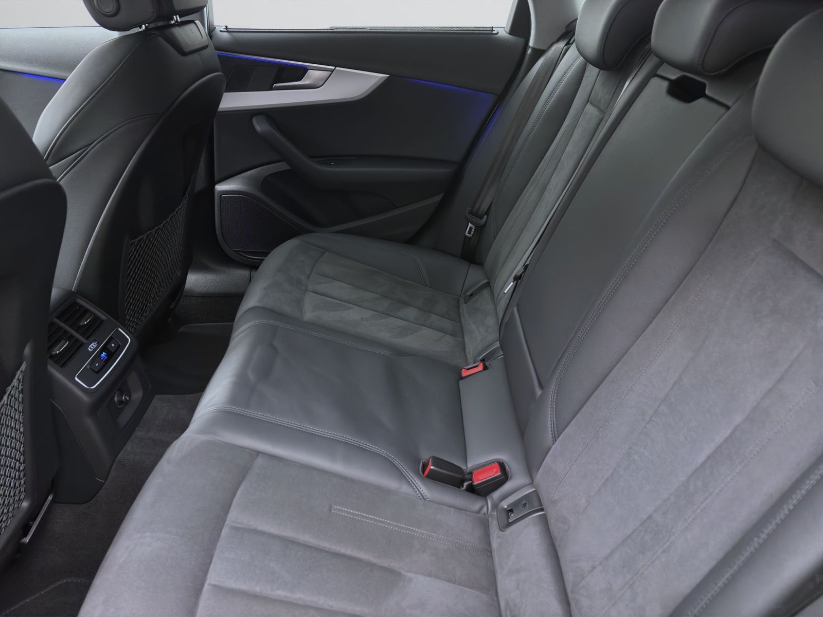 Audi A4 - Bild 16