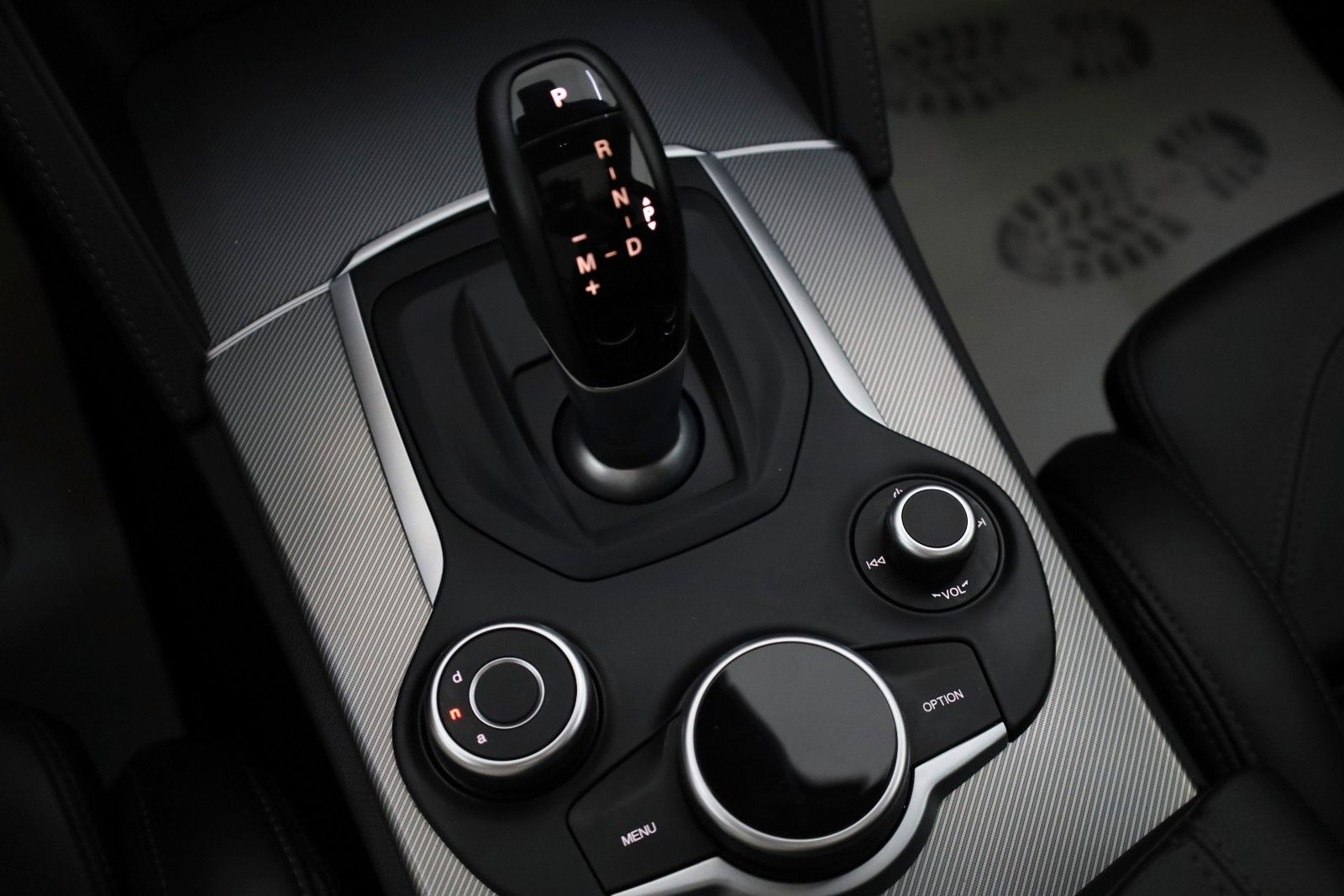 Fahrzeugabbildung Alfa Romeo Stelvio Super Q4 Leder,Navi,Panorama,Apple CarP.