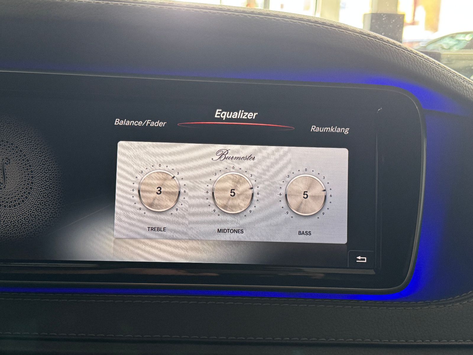 Fahrzeugabbildung Mercedes-Benz S 500 4MATIC LANG PANORAMA BURMESTER 4XSITZKLIMA