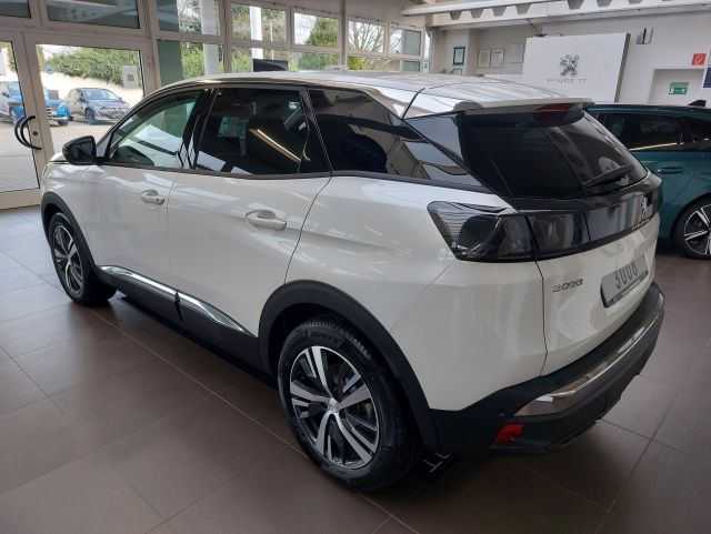 Peugeot 3008 — fotografia 2