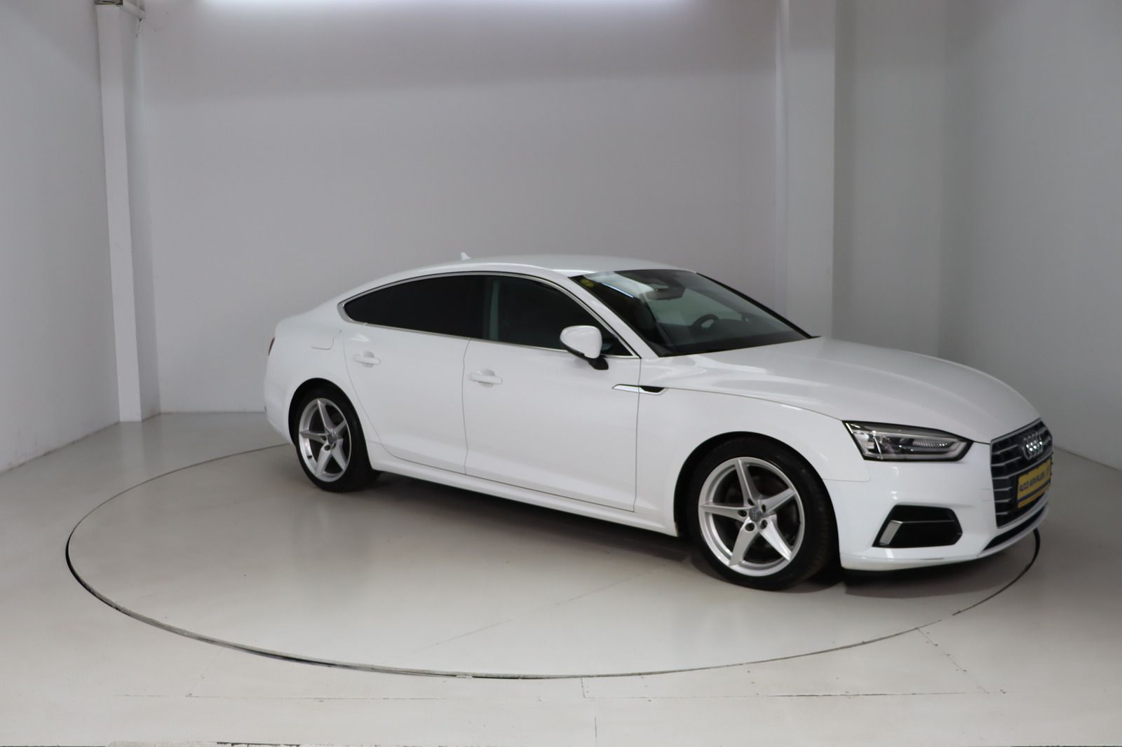 Fahrzeugabbildung Audi A5 Sportback 40 TFSI * LED * Navi * Keyless