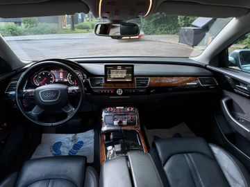 Audi A8 - 9