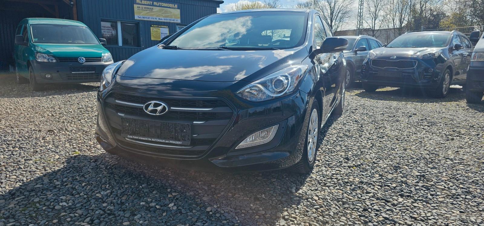 Hyundai i30 blue Trend