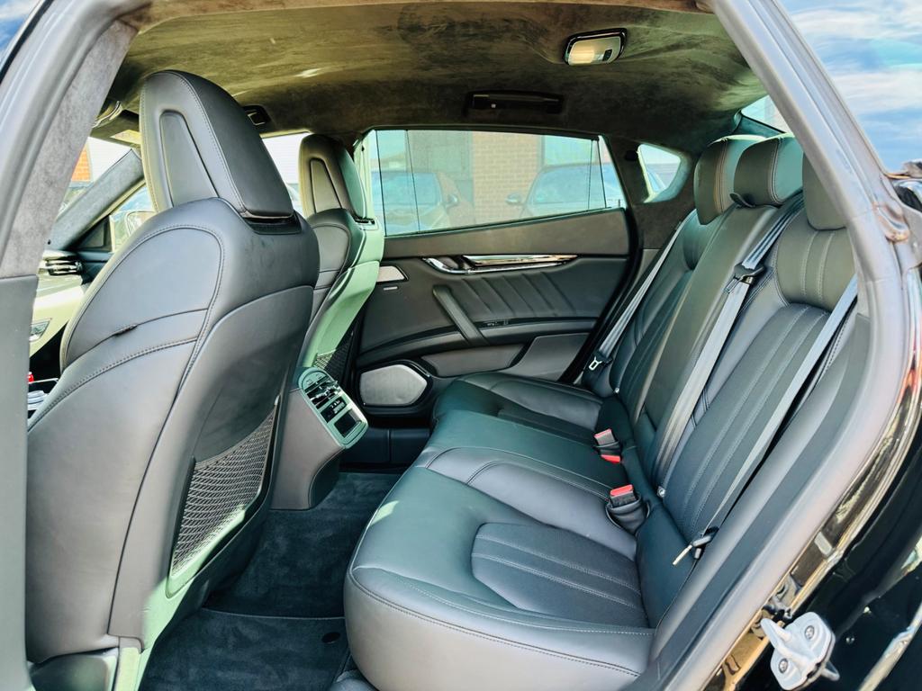 Maserati Quattroporte