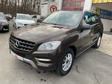 Mercedes-Benz ML 250 CDI BlueTec Navi Leder AHK 3,5t Tempomat - Mercedes-Benz ML 250 aus 2012