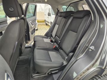Land-Rover Discovery Sport - 11