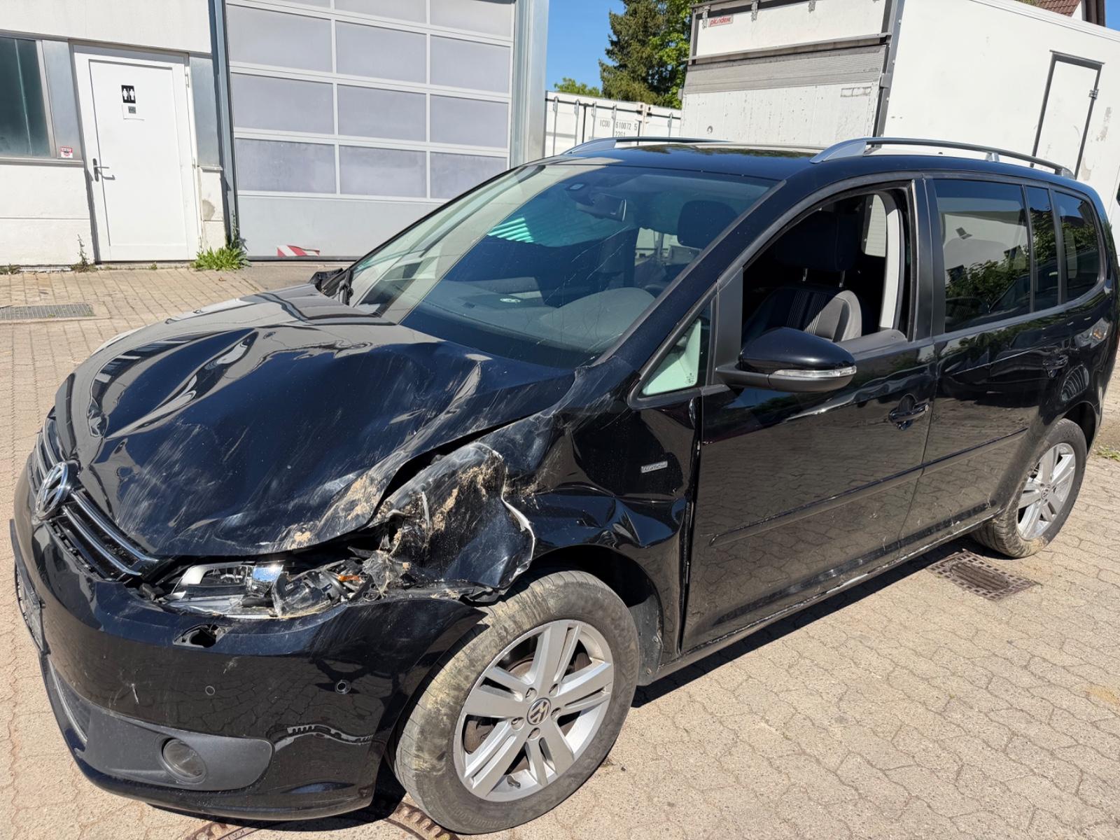 Volkswagen Touran Tüv 04/28 *7-Sitze*