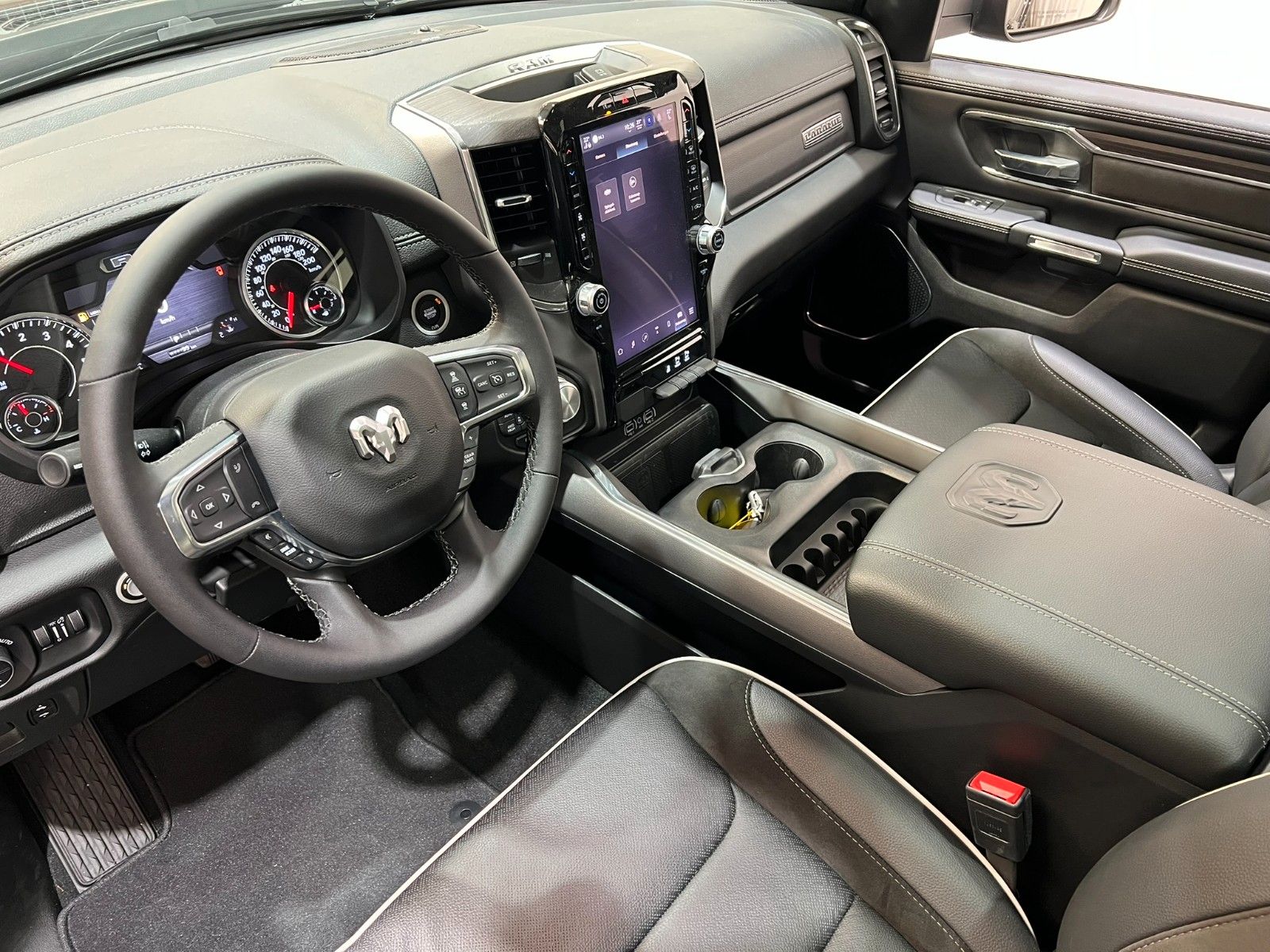 Fahrzeugabbildung Dodge RAM 1500 Laramie Sport 3.0L RTR Umbau