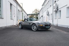 Fahrzeugabbildung BMW Z8 Roadster Alpina/Stratusgrau/Performance Paket