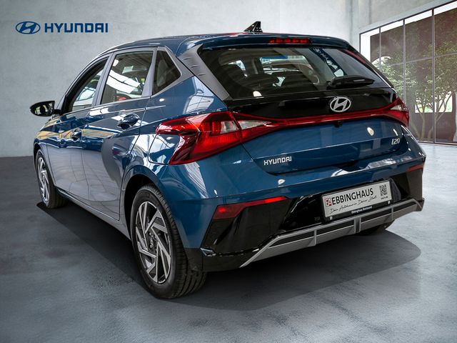 Hyundai i20 1.0 Trend Kamera Navi BOSE Spurhalteassi.