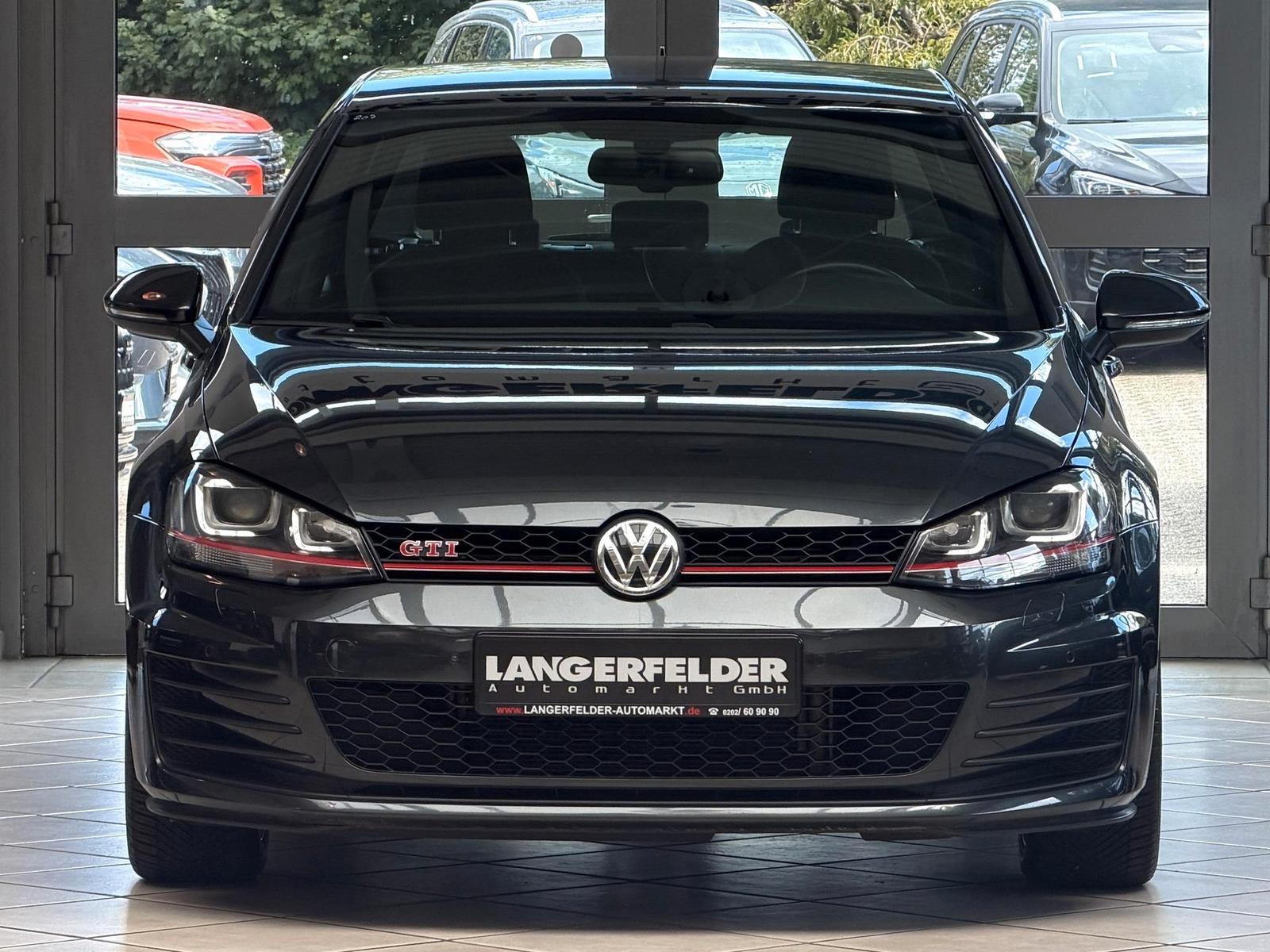 Volkswagen Golf 2.0 GTI Performance 1.HAND|KAMERA|SCHECKHFT