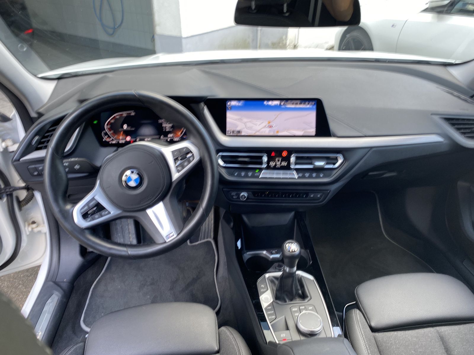 BMW 118i Navi LED Sitzhzg. Sport Sport Line DAB Shz foto 7