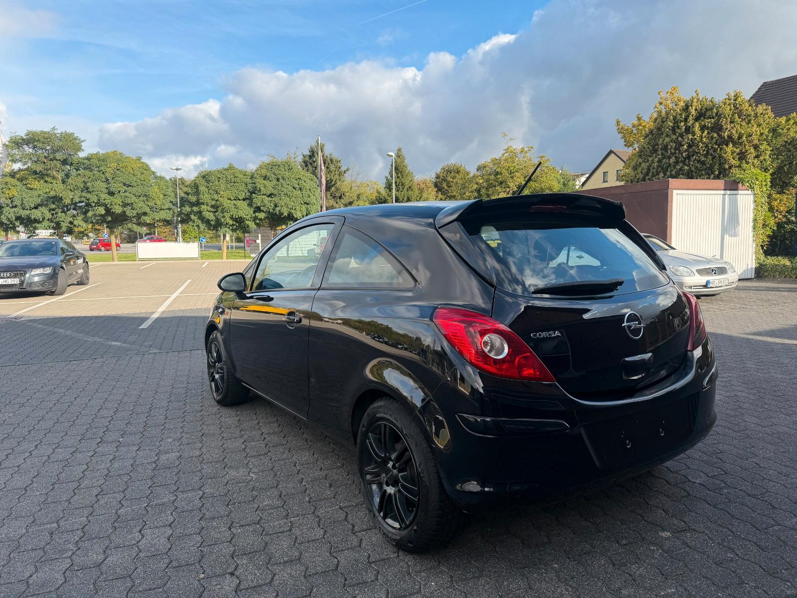 Opel Corsa D Edition