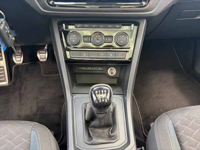 Touran 1.5 TSI IQ.DRIVE 7-S.-*AHK*PanoD.*LED