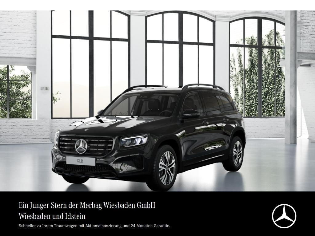 Image of Mercedes-Benz GLB 220