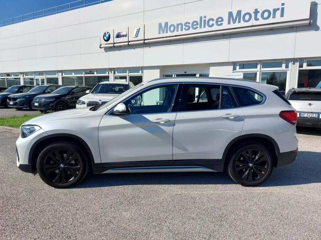 BMW X1 18 d xLine xDrive imagem 2