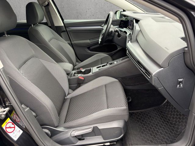 Golf VIII 1.5 TSI DSG Active Bluetooth Navi LED