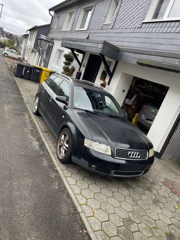 Audi A4 3.0 quattro Avant -