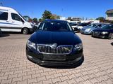 Skoda Superb Combi Laurin & Klement 4x4 - Skoda Superb mit Diesel-Antrieb: Kombi, Laurin Klement