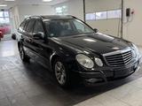 Mercedes-Benz E 280CDI/ T-Modell/8Fach/AHK/Tempo./Leder/HK - Mercedes-Benz E 280 mit Diesel-Antrieb: Kombi