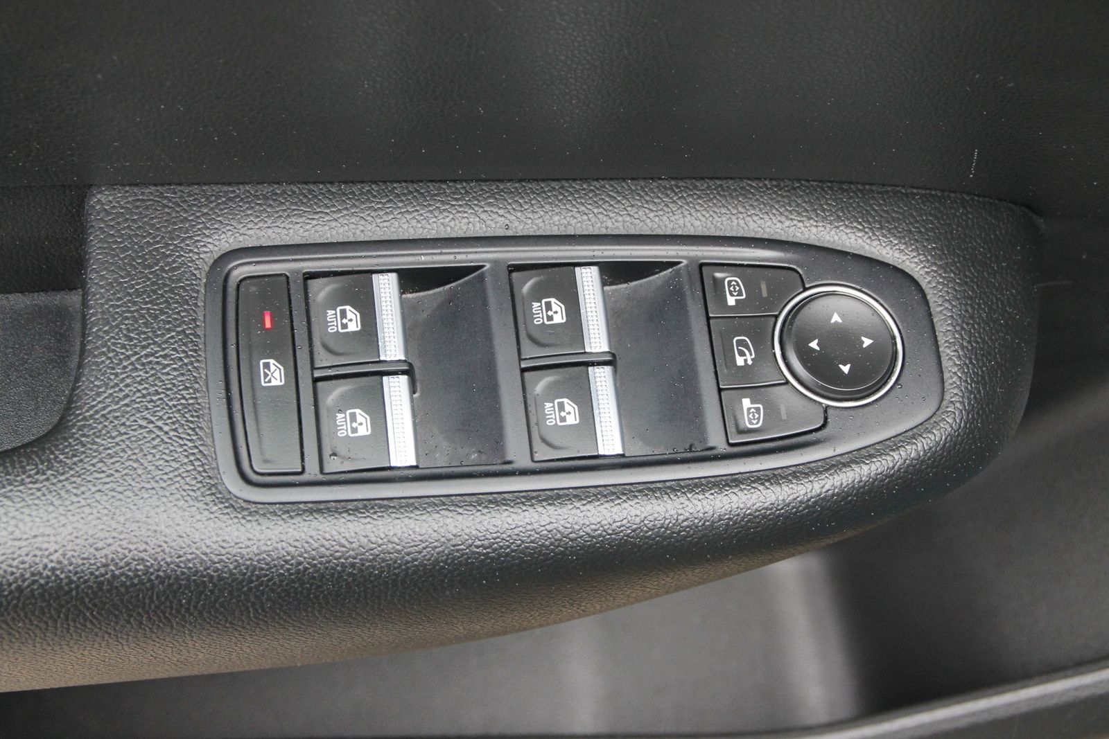 Fahrzeugabbildung Renault Arkana ZEN TCe 140 EDC