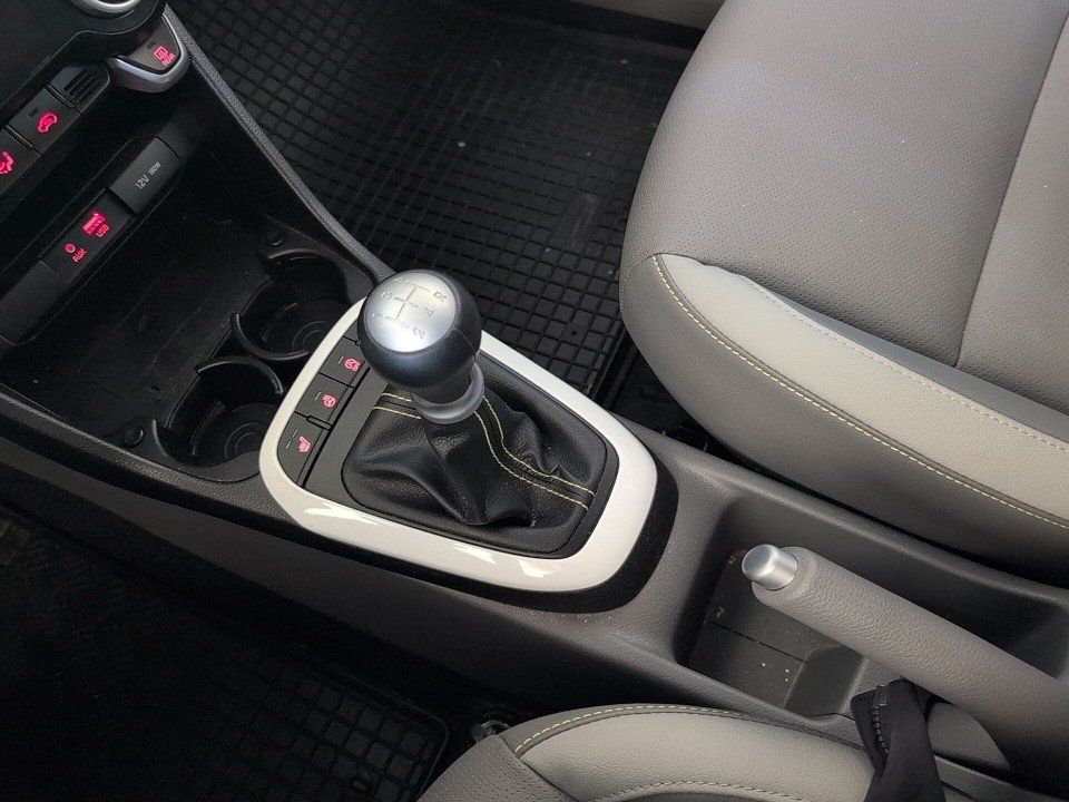 Fahrzeugabbildung Kia PICANTO 1.2 X LINE 1HD GARANTIE NAV+LEDER+KAMERA