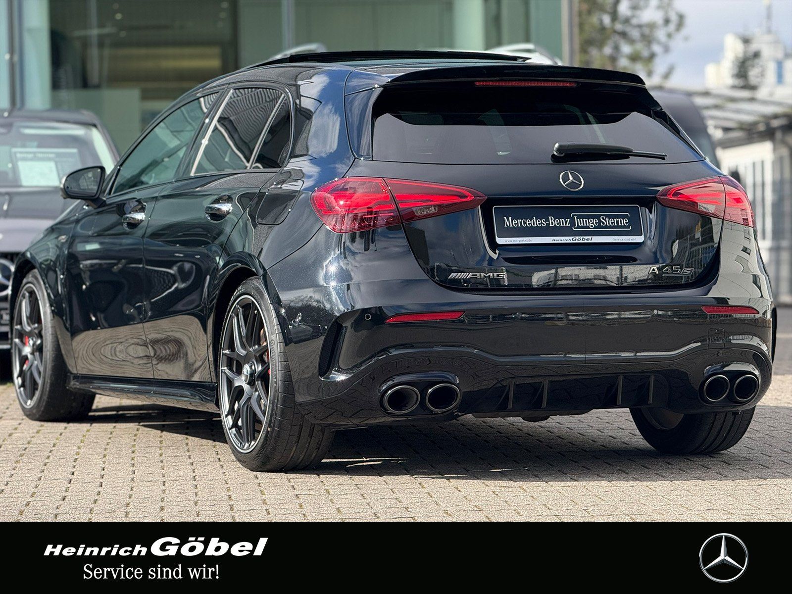 Fahrzeugabbildung Mercedes-Benz AMG A 45 S 4M+FAP*BURMESTER*HUD*PANO*360°KAMERA