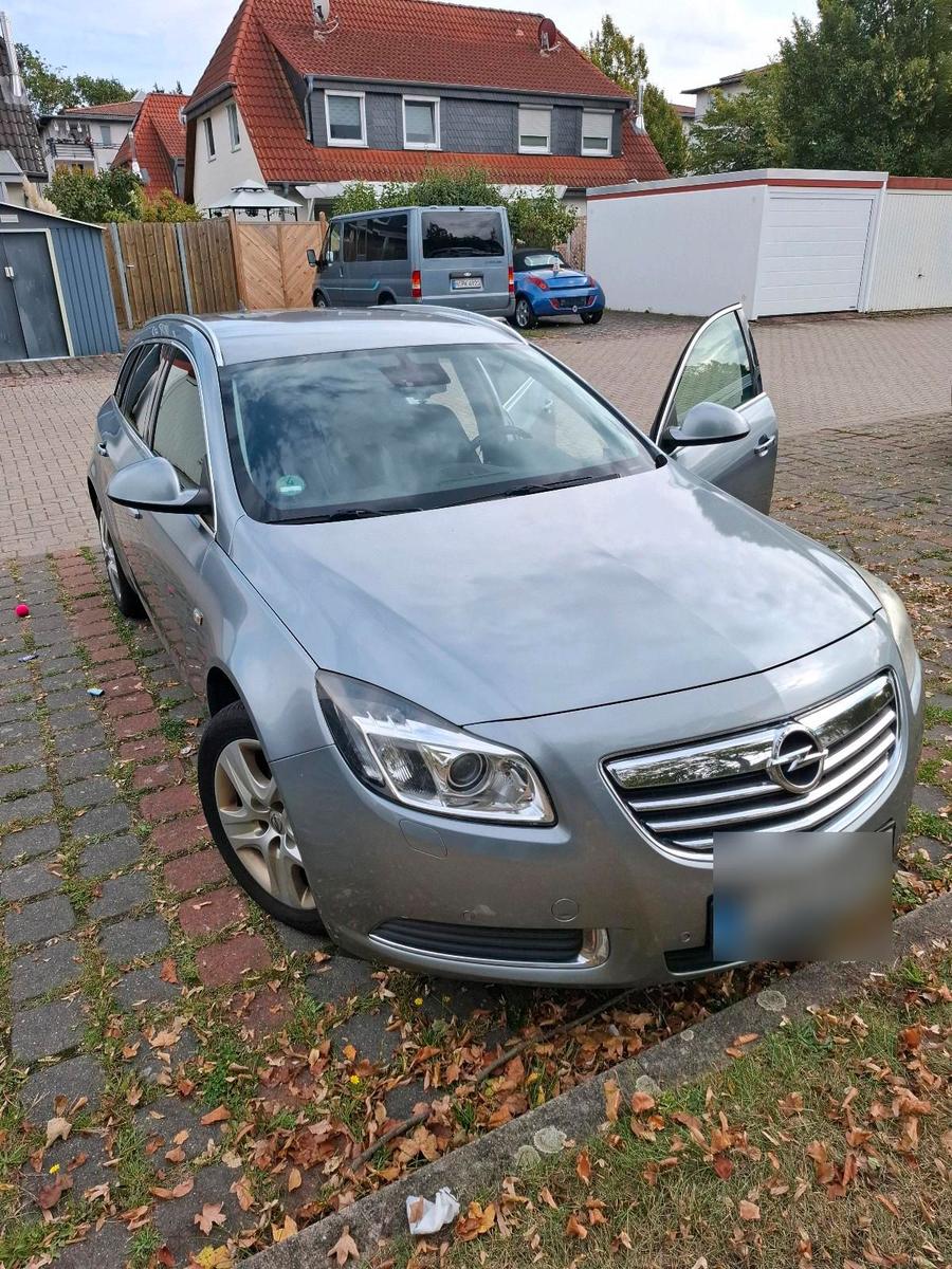 Opel Insignia 2010 — engine 160 HP (118kW)