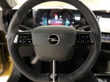 Fotografie 17 des Opel Astra 1.2 Turbo Hybrid 48 V GS