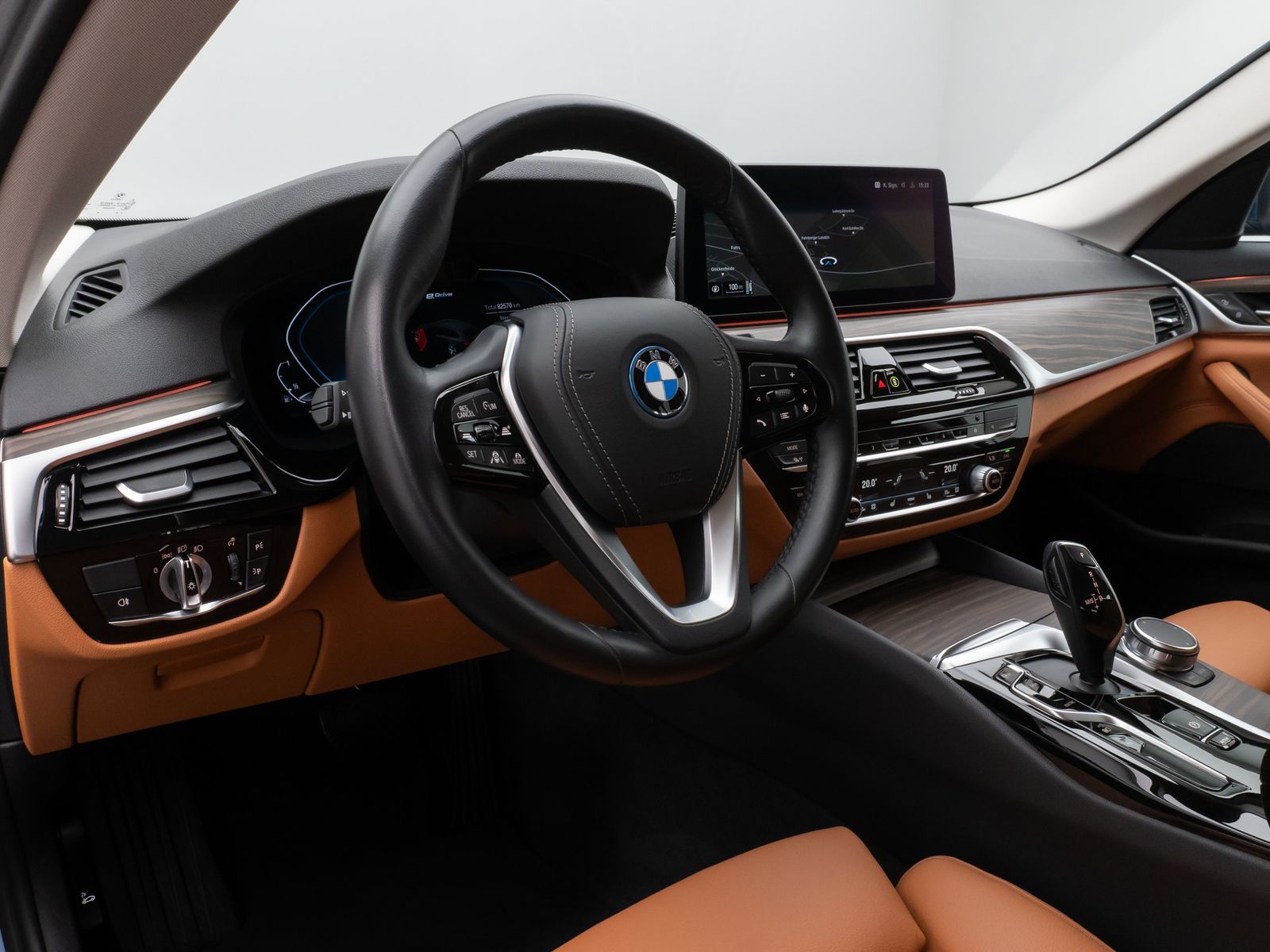 Fahrzeugabbildung BMW 530e Kamera Laser HUD DAB 4Klima ACC Komfortsitz