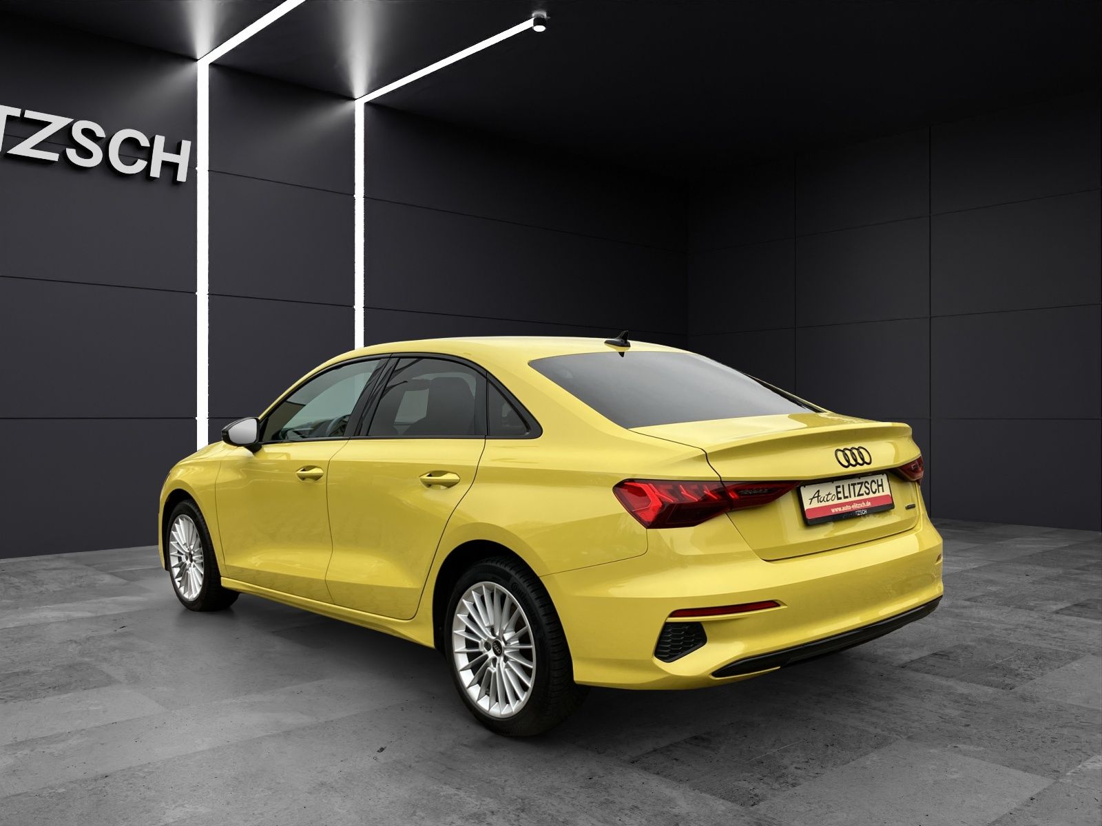 Fahrzeugabbildung Audi A3 Limousine 40 TDI quattro MATRIX NAVI STANDH K