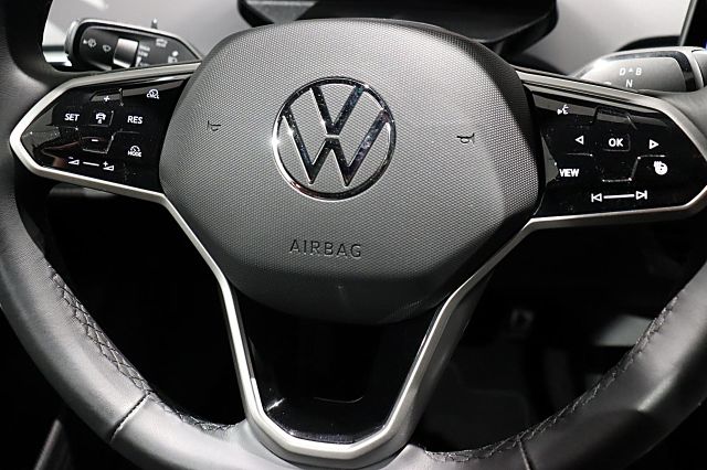 ID.4 Pure 125kW AHK Wärmepumpe IQ-LIGHT Anschlus