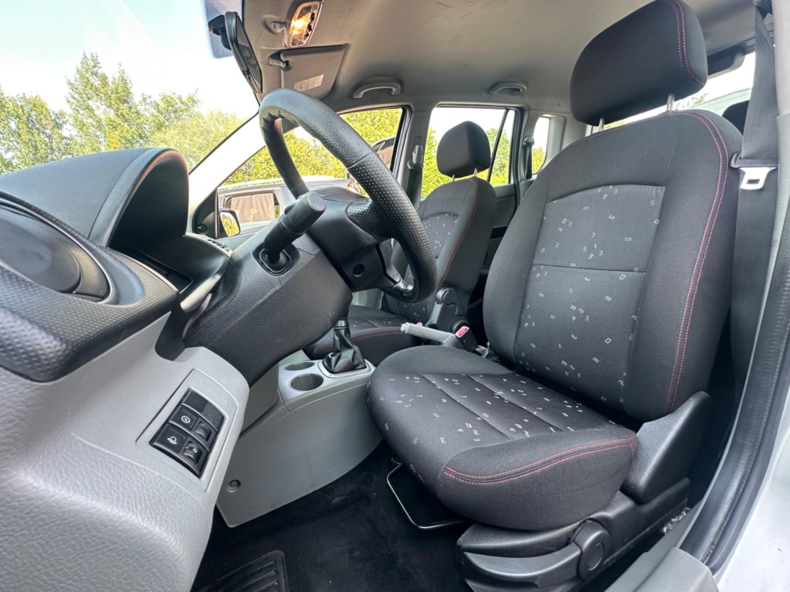 Mazda 2 Automatik 2.HD - Klima - Zahnriemen & TÜV NEU