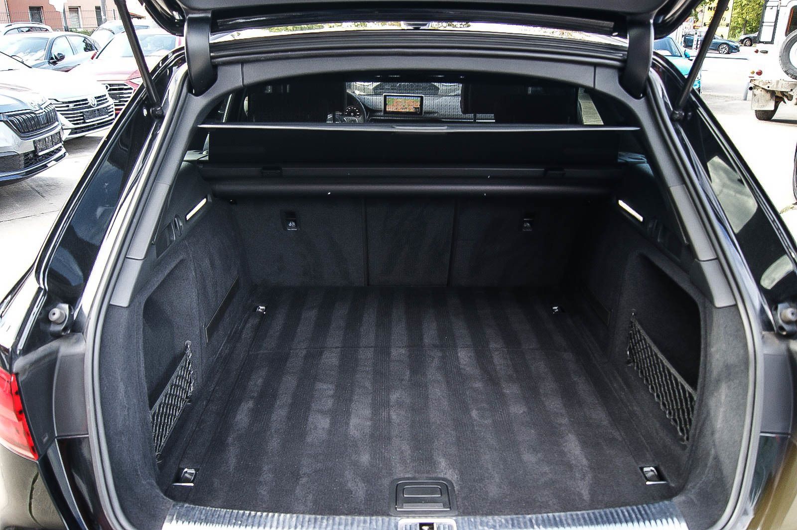 Fahrzeugabbildung Audi A4 Avant 50 TDI quattro S-Line Black B&O 1.HAND