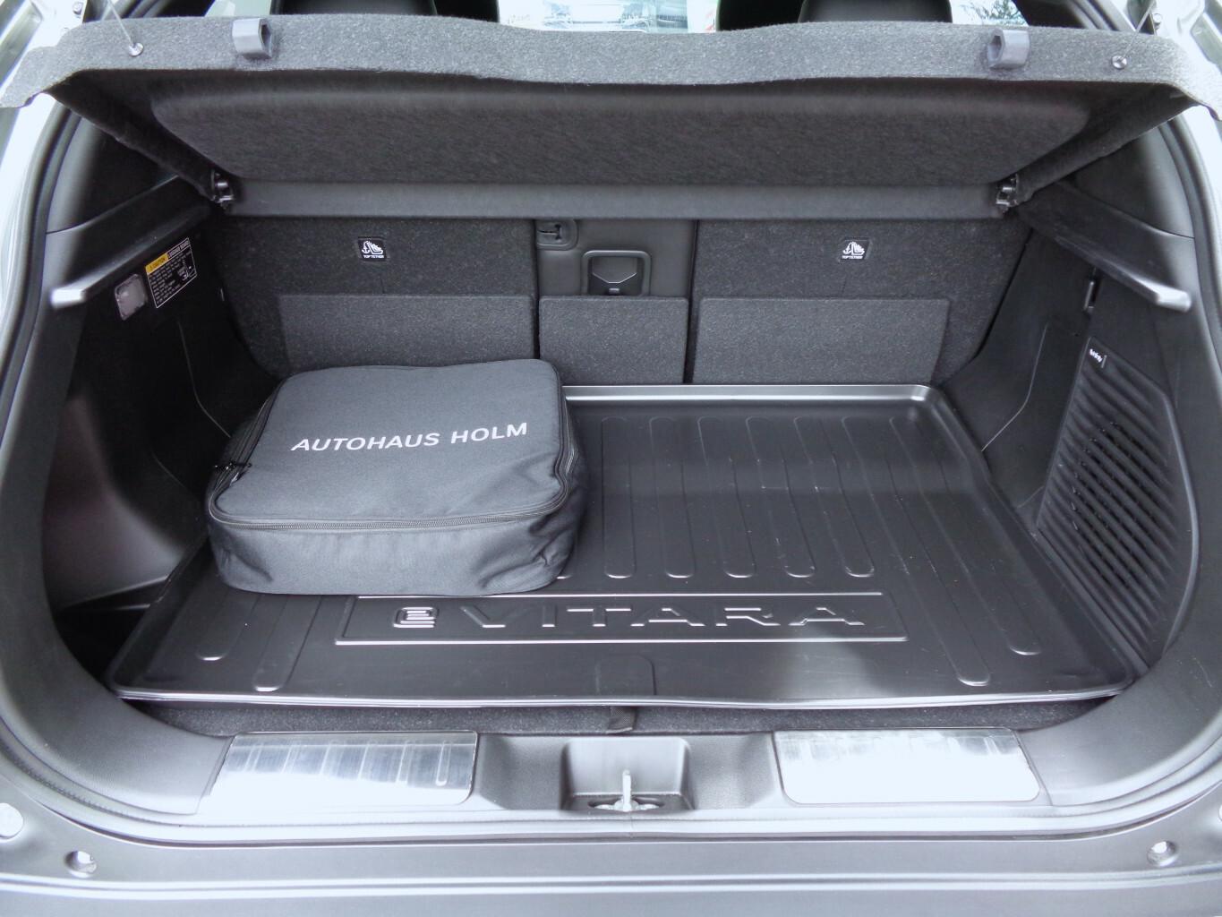 Suzuki e VITARA 128 kW eAxle Comfort+