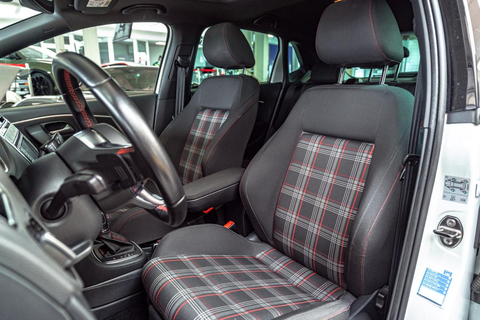 Volkswagen Polo GTI 1.8 TSI 192ch - 1 ère main - Toit ouvrant panoramique - Châssis sport select - Carnet entretien