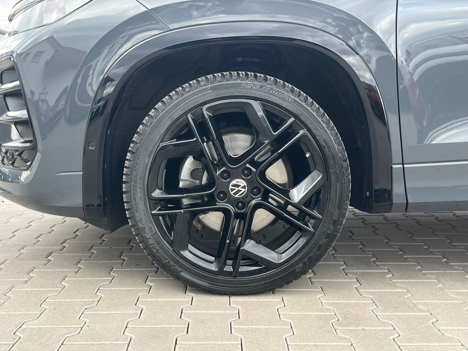 Изображение автомобиля Volkswagen Tayron 2.0 TDI 4M R-Line BLACK*7Si*MATRIX*PANO