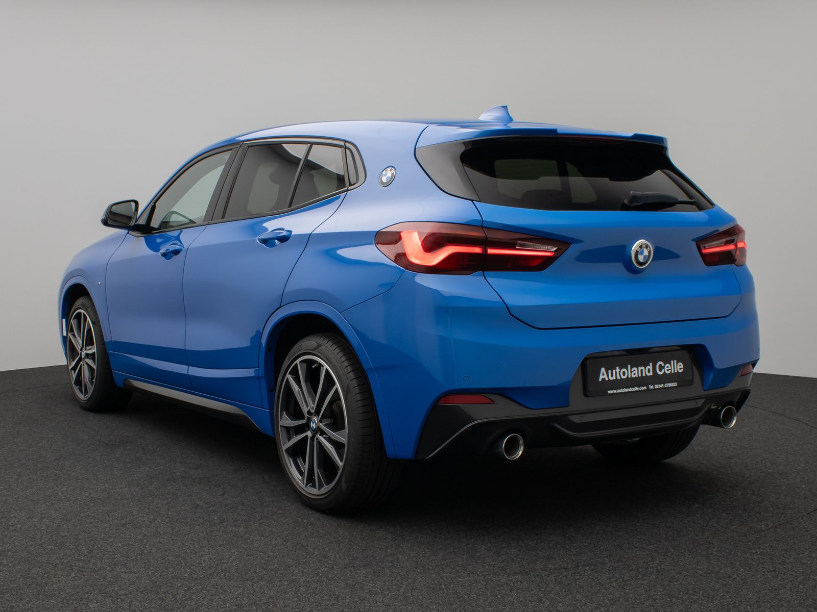 Fahrzeugabbildung BMW X2 sD18d M Sport Kamera HUD DAB HiFi Komfort 19"