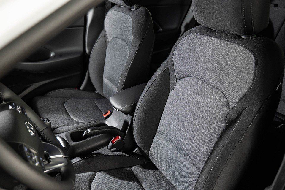 Fahrzeugabbildung Hyundai i30 1.5T 160PS 48V Advantage