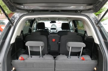 Fahrzeugabbildung Ford Grand C-Max Grand C-MAX Trend