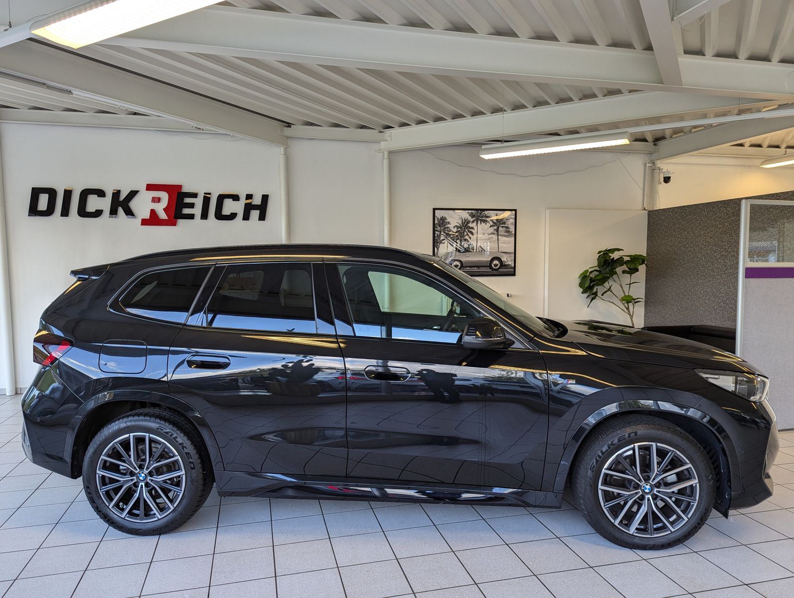 BMW X1 18 d M-Sport Pano Premium-Travel-Paket AHK - Image 8