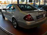 Mercedes-Benz E 240  HARMAN K.Standh.//XENON/AUTOM/PDC/TEMPO - : Auto24