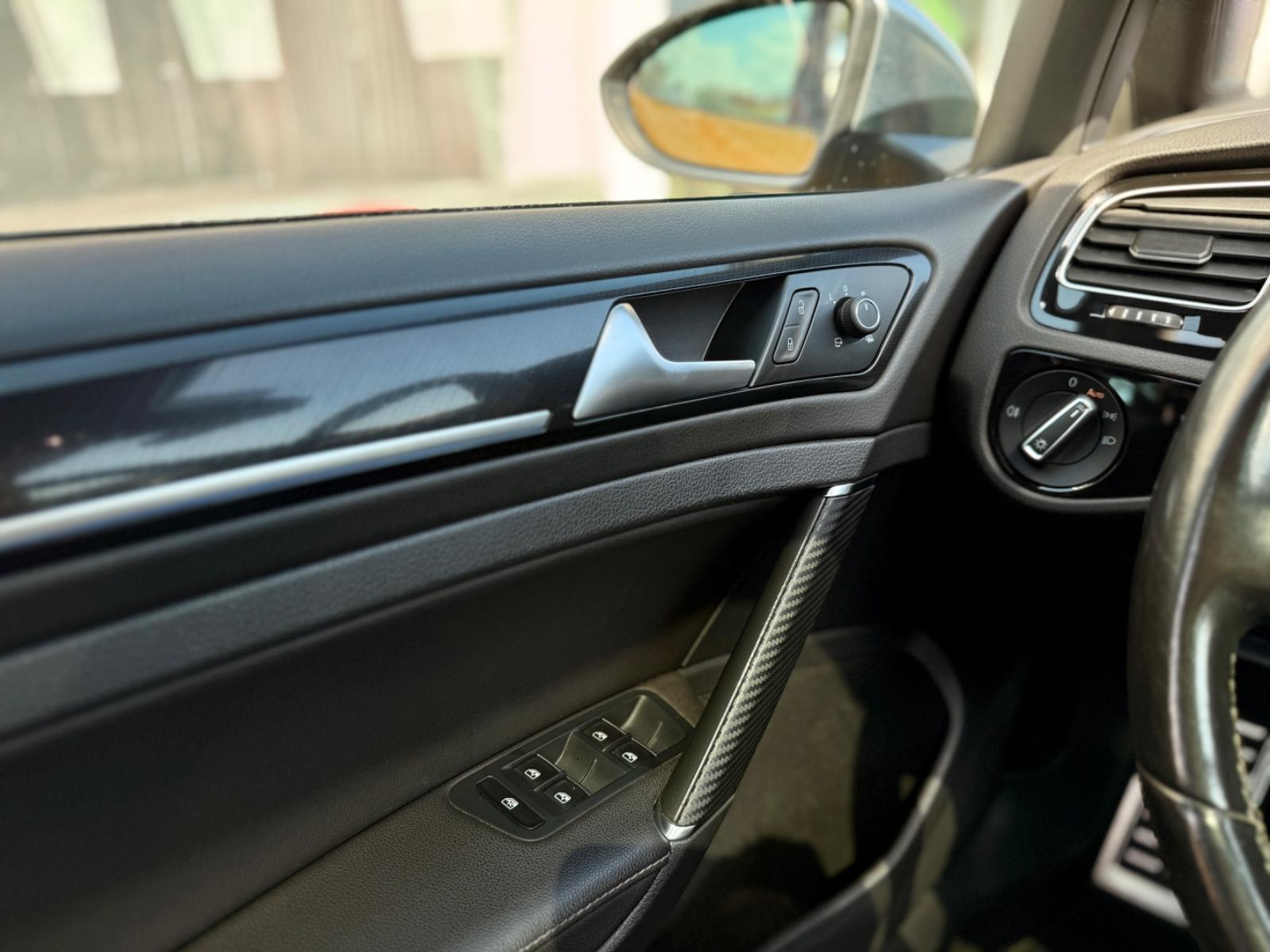 Volkswagen Golf VII Variant R 4Motion LED ACC DCC PANO