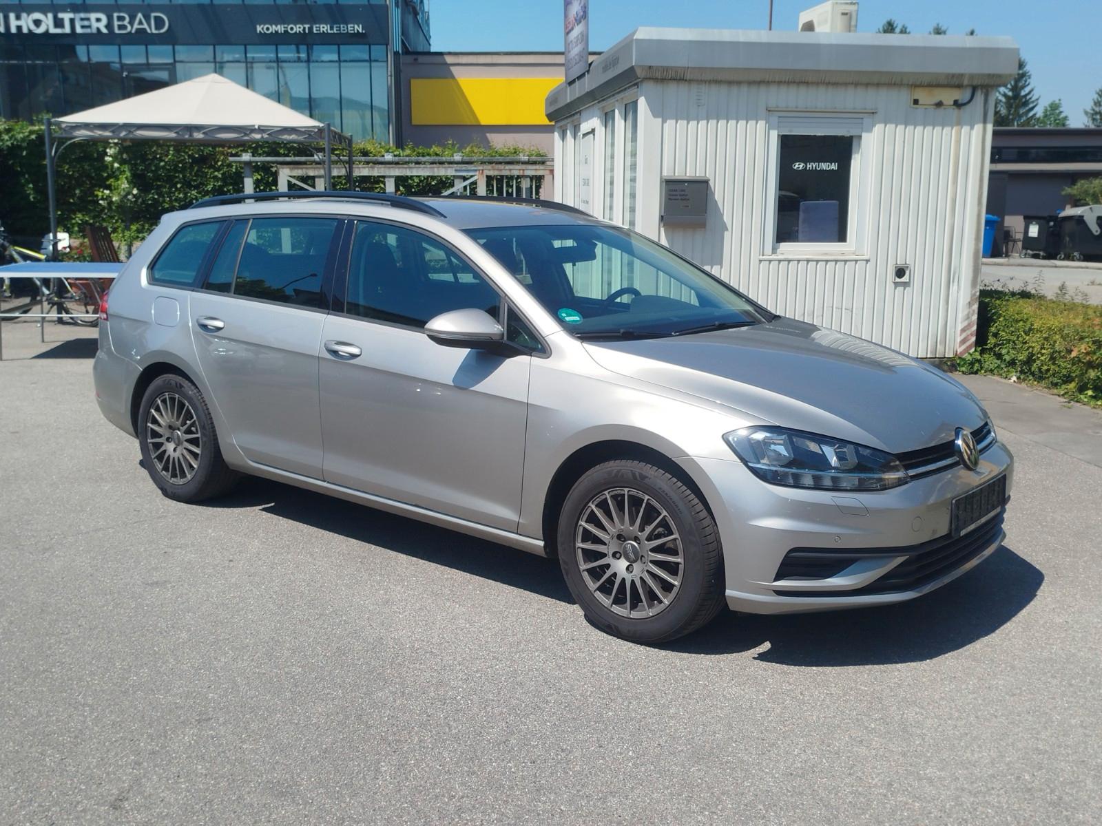 Volkswagen Golf 1.0 TSI BMT DSG Variant Tüv bis 08/2027