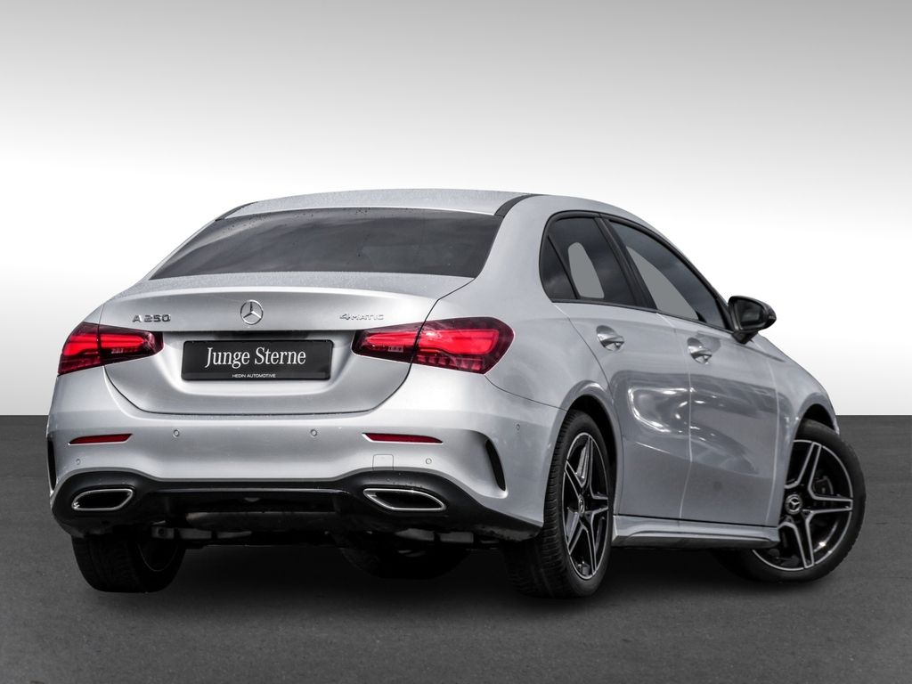 Mercedes-Benz A 250 4M Limo |AMG|NIGHT|DISTR|KEYL|NAVI|MBeam