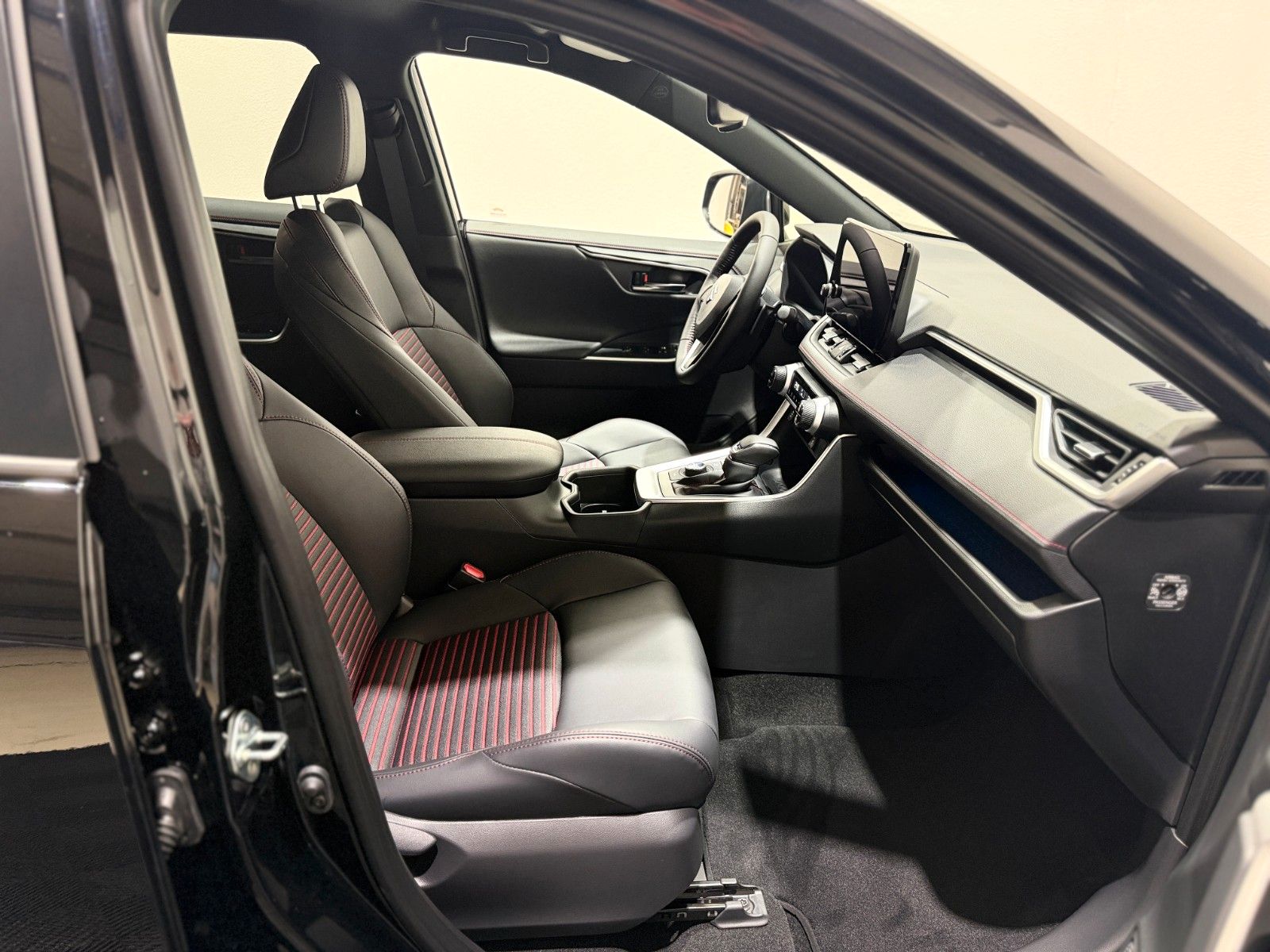 Fahrzeugabbildung Suzuki Across 2.5 Plug-In Hybrid Comfort+ E-Four