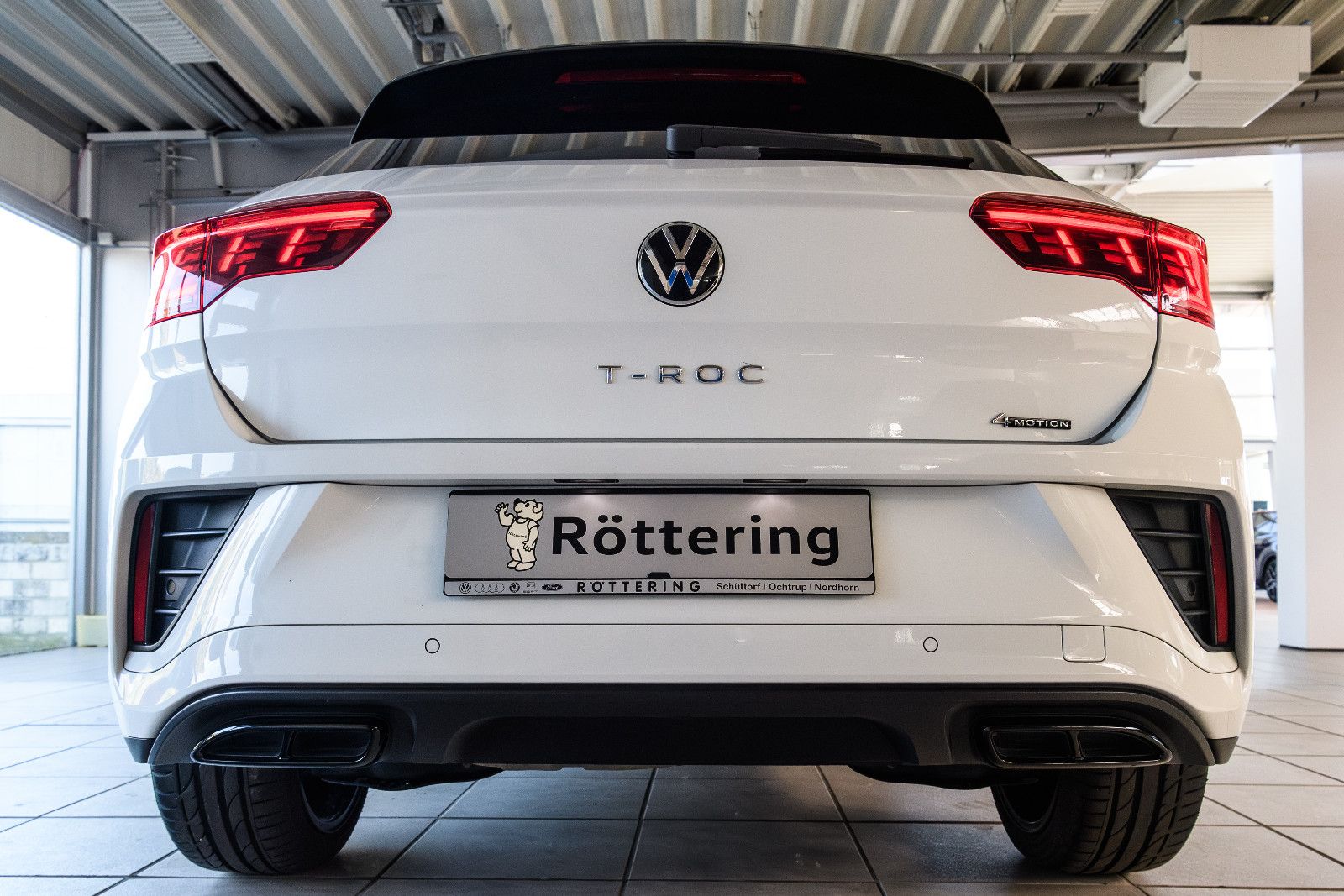 Fahrzeugabbildung Volkswagen T-Roc R-Line ALLRAD+LEDER*AHK*LED*NAVI*RFK*IQ