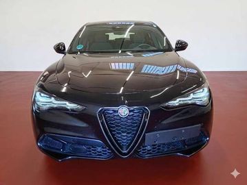 Alfa-Romeo Stelvio - 2